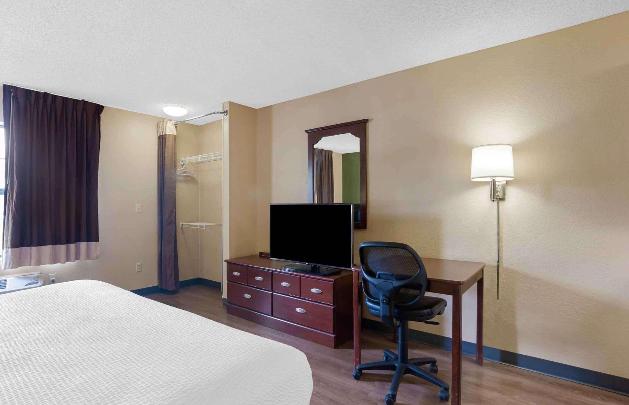 Extended Stay America Select Suites - Chicago - Hanover Park Exteriör bild