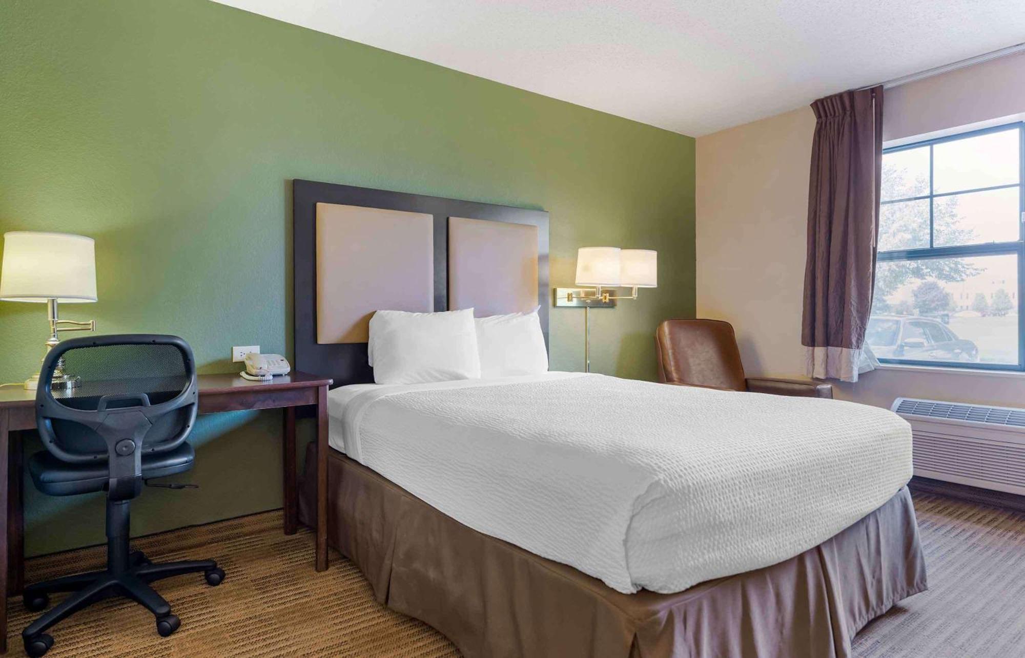 Extended Stay America Select Suites - Chicago - Hanover Park Exteriör bild