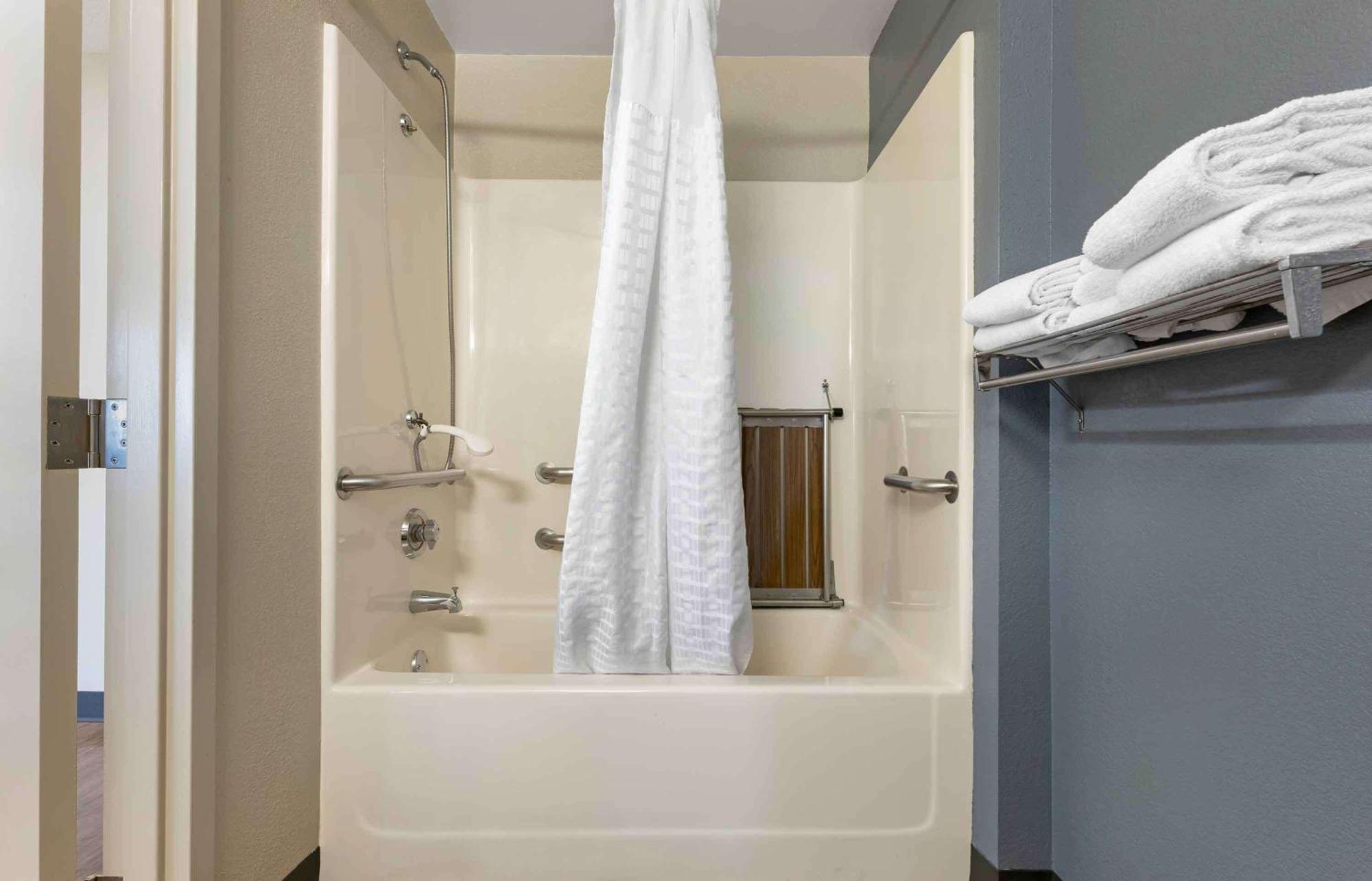 Extended Stay America Select Suites - Chicago - Hanover Park Exteriör bild